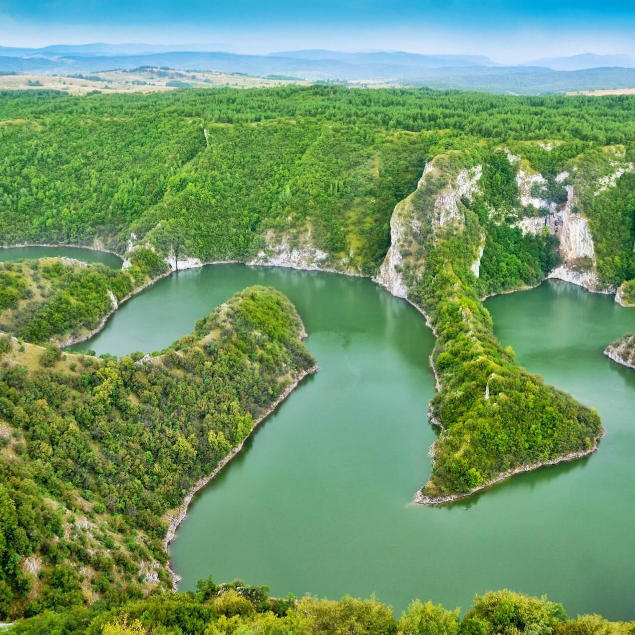 Каньон реки Увац Сербия фото